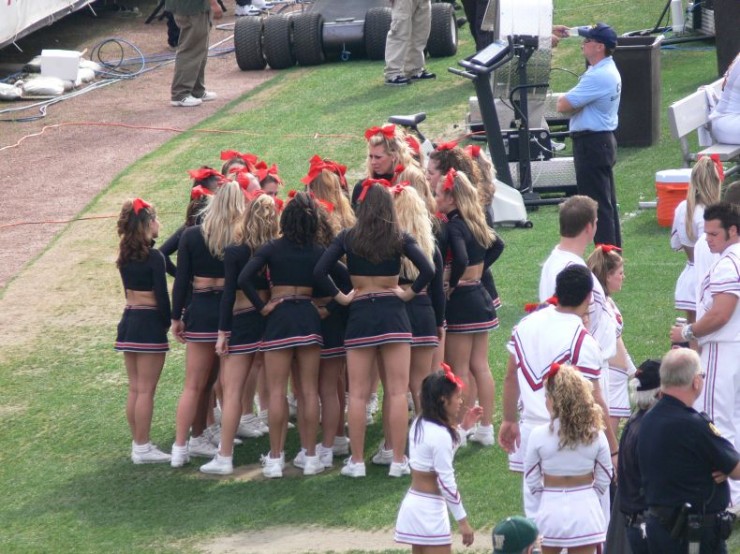 PomPomGirls-11